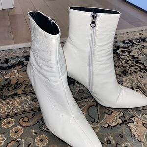 White high heels boots from Intervalle, good condition